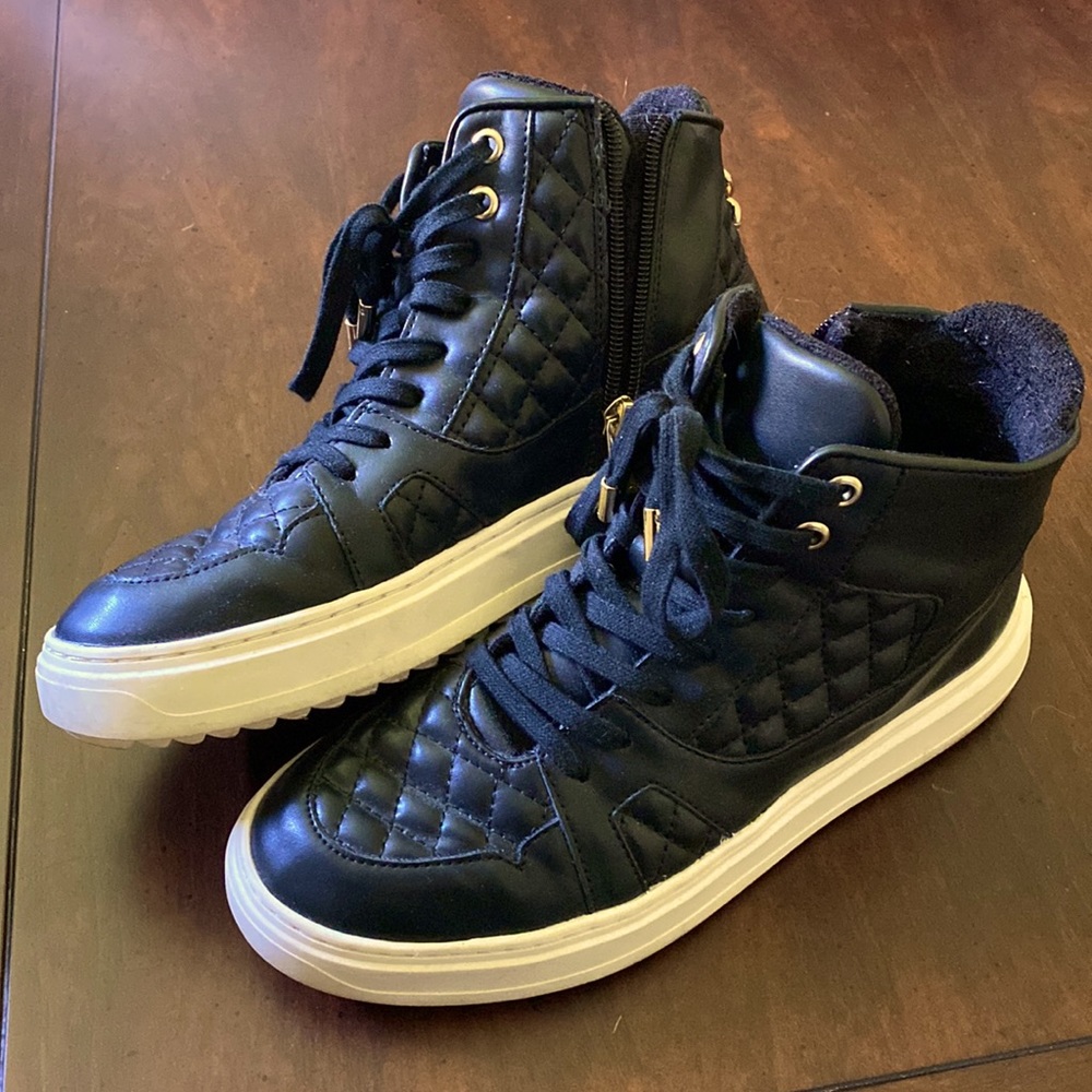 Black & Gold Buckles Jennifer Lopez Sneakers!